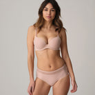 Marie Jo Louie push-up-rintaliivit nude mallin päällä