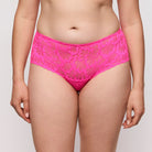 PrimaDonna Twist Mocuto hotpants-alushousut kirkas pinkki mallin päällä edestä