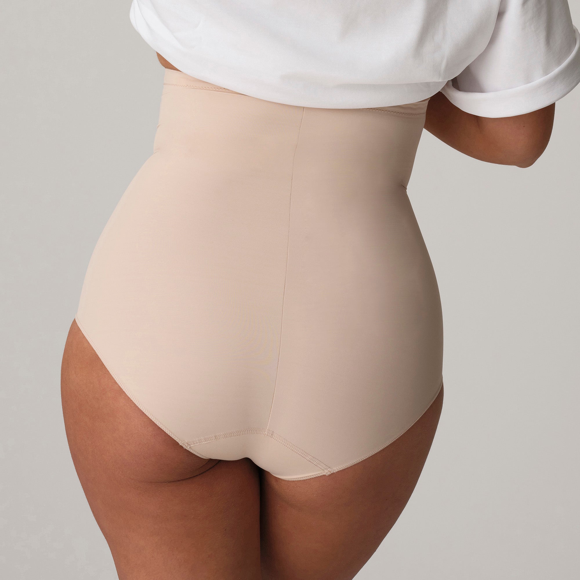 Prima Donna Perle muotoilevat yli vyötärön alushousut nude takaa