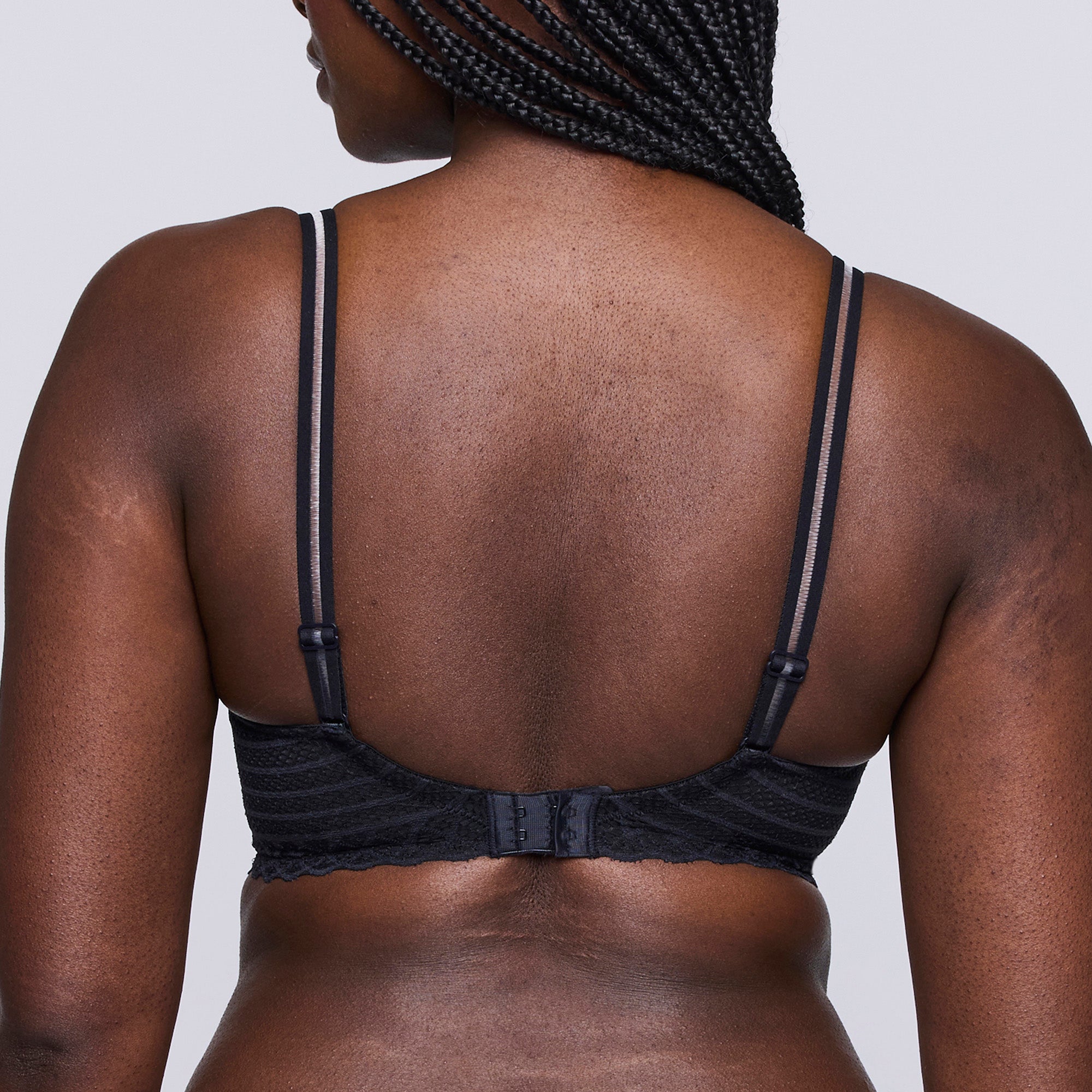 Prima Donna Twist East End T-paitarintaliivit hiilenmusta takaa