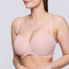 Prima Donna Figuras olkaimettomat rintaliivit nude mallin päällä olkaimilla